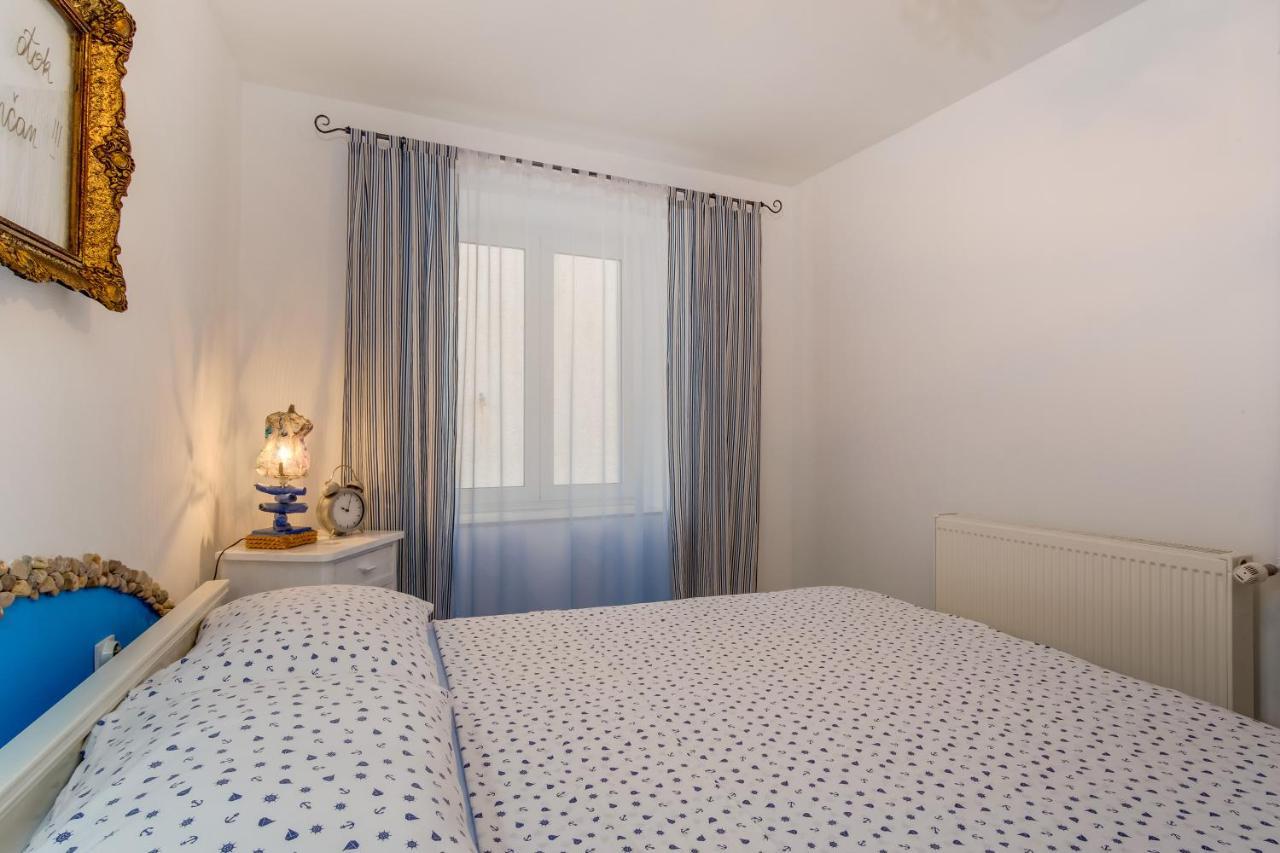 Apartments Kastel 베리로신즈 외부 사진