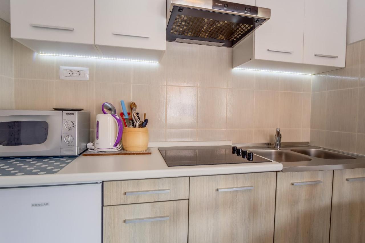 Apartments Kastel 베리로신즈 외부 사진